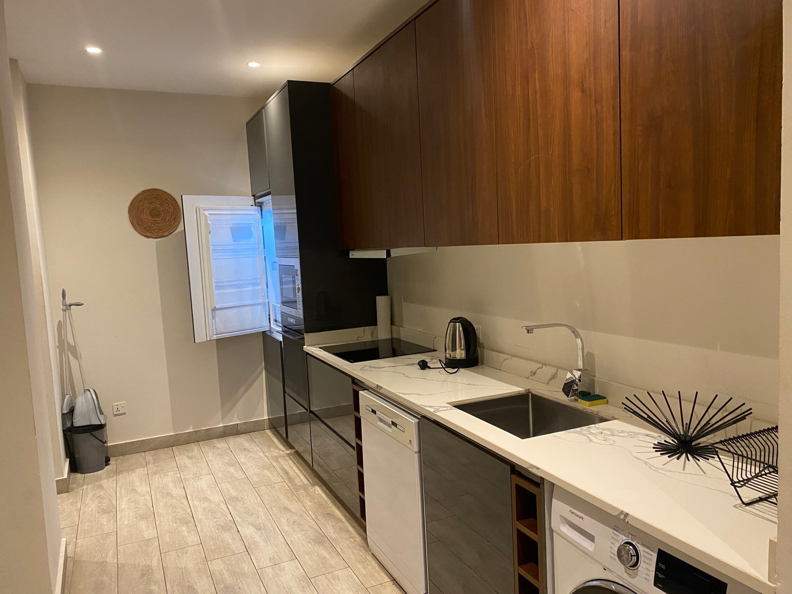 IMG_2391 2 bedroom apartment for rent in East Legon