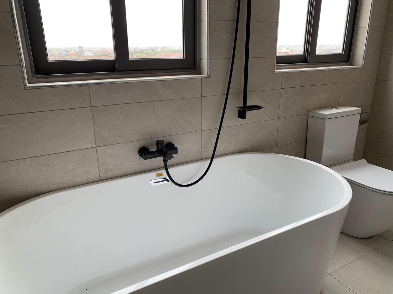 🏡 FOR SALE | 4-Bedroom Luxury Home | East Legon Hills, Accra $250,000 (Completed Unit) | $195,000 (Off-Plan)
